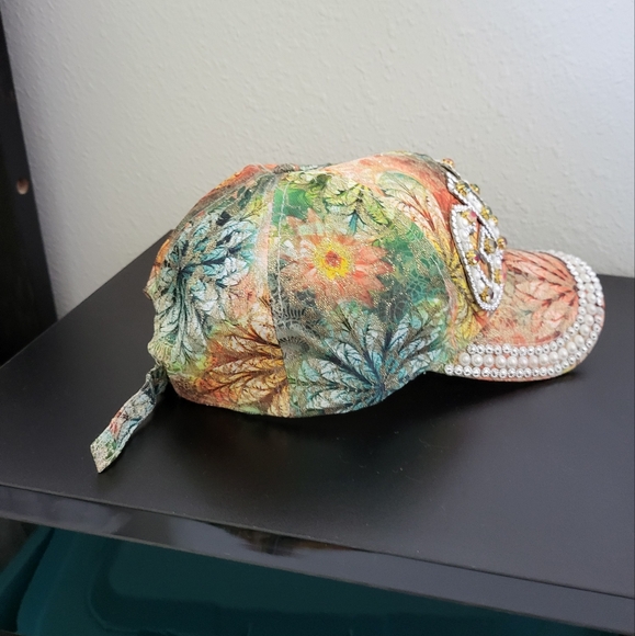 Baseball cap - Picture 6 of 6